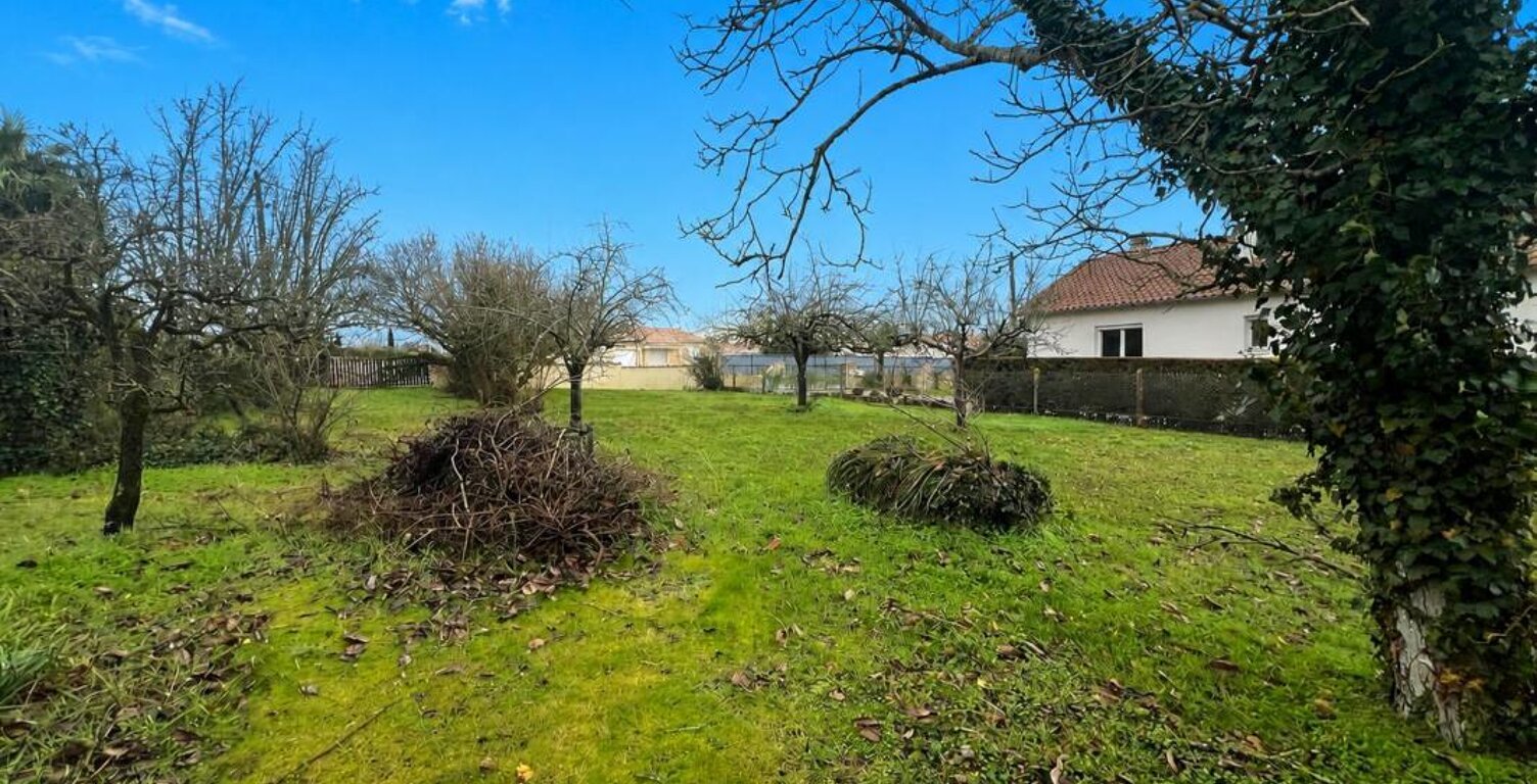 Terrain À Vendre 738m2 à bâtir — photo 1