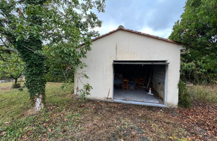 Terrain À Vendre 738m2 à bâtir — photo 2