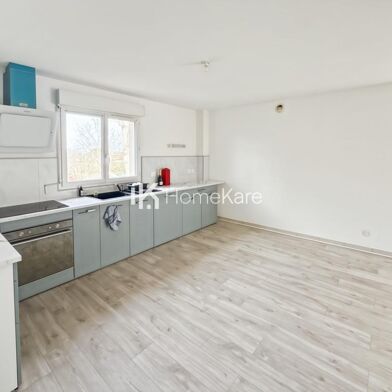 Appartement 3 pièces 700 €