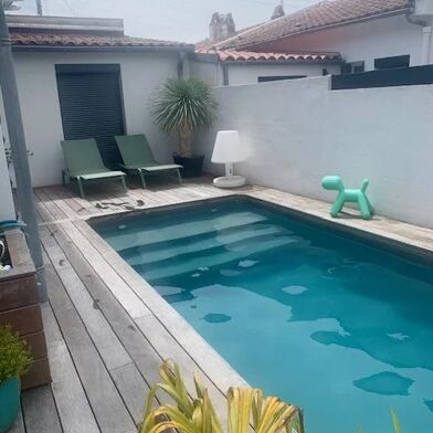 Maison 5 pièces 699000 €