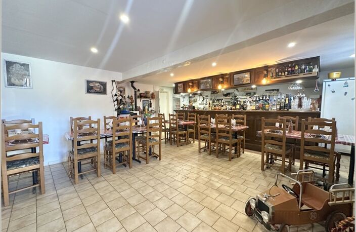 Fonds de Commerce Restaurant Pizzeria  Bon emplacement  à Courville-sur-Eure (28190) Licence III — photo 2
