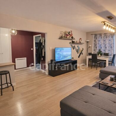 Appartement 5 pièces 173600 €