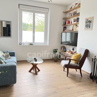 Appartement 4 pièces 160900 €