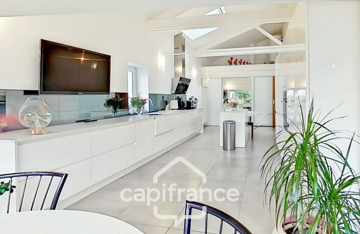 Dpt  (64)PUYOO AU CALME, PROPRIÉTÉ DE CARACTÈRE – 192 m² – DÉPENDANCES – APPARTEMENT T3 LOUÉ – CADRE PRIVILÉGIÉ — photo 5