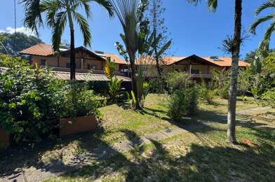 Commerce  2420000 €