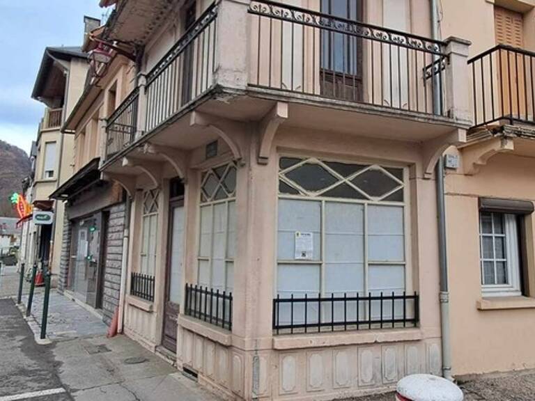 Maison avec boutique au cœur de Sarrancolin — photo 1