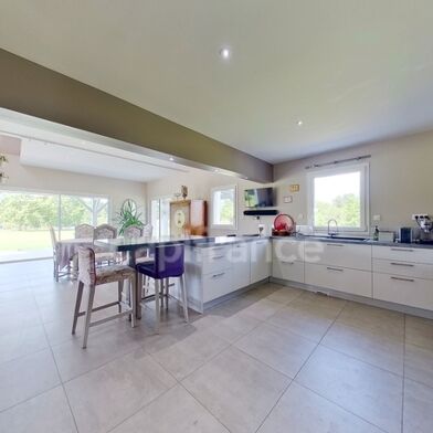 Maison 6 pièces 427000 €