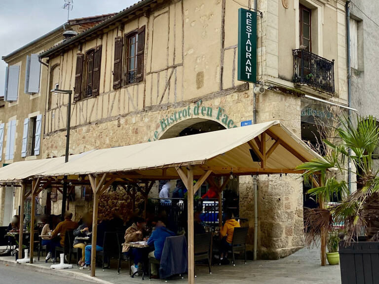 Dpt Gers (32), à vendre VIC FEZENSAC, fonds de commerce BAR-RESTAURANT - Possibilité de vente à terme — photo 1