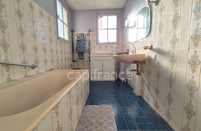 Maison à vendre 7 pièces ROYAN (17) Terrain de 474m² — photo 2