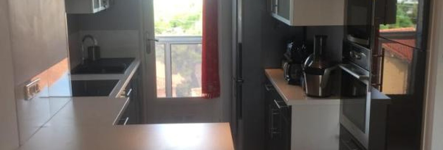 Appartement 3 Pièces 52 m² à louer à Marseille 8 (13008)