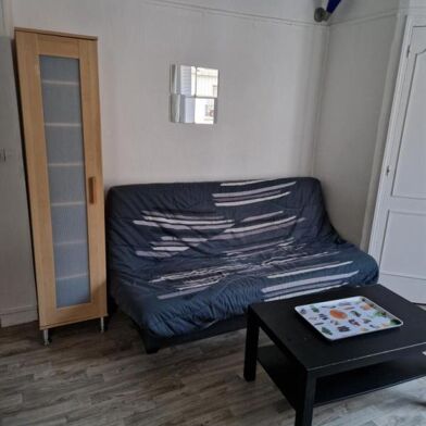 Appartement 1 pièces 880 €