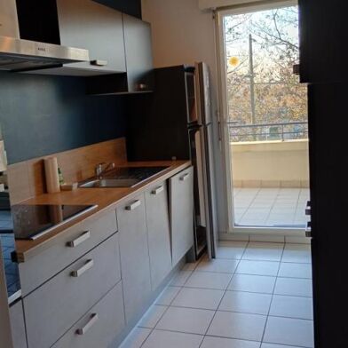 Appartement 3 pièces 795 €
