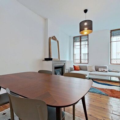 Appartement 2 pièces 1056 €