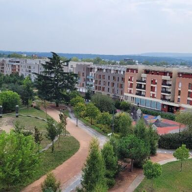 Appartement 5 pièces 600 €