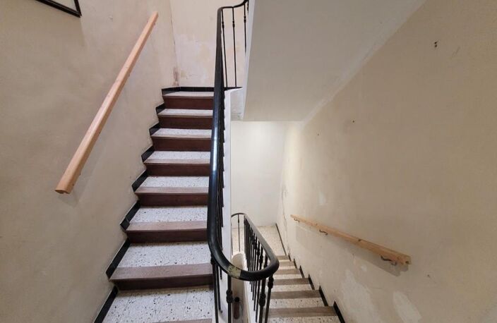 Maison À Vendre Avignon Intra-Muros, 75 m², 3 chambres, courette et terrasse — photo 3