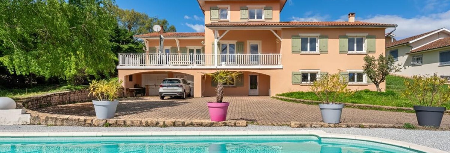 Maison 6 Pièces 250 m² à vendre à Saint-Priest (69800)