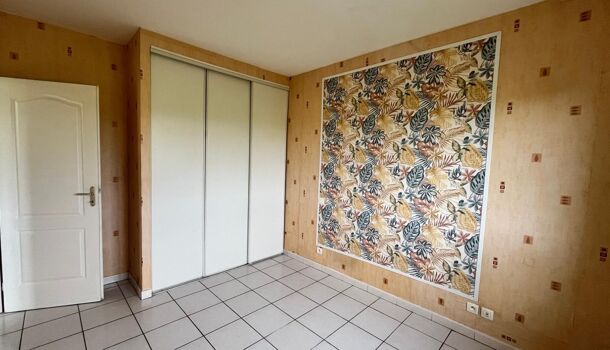 Villa / Maison 4 pièces  à louer Uzein 64230