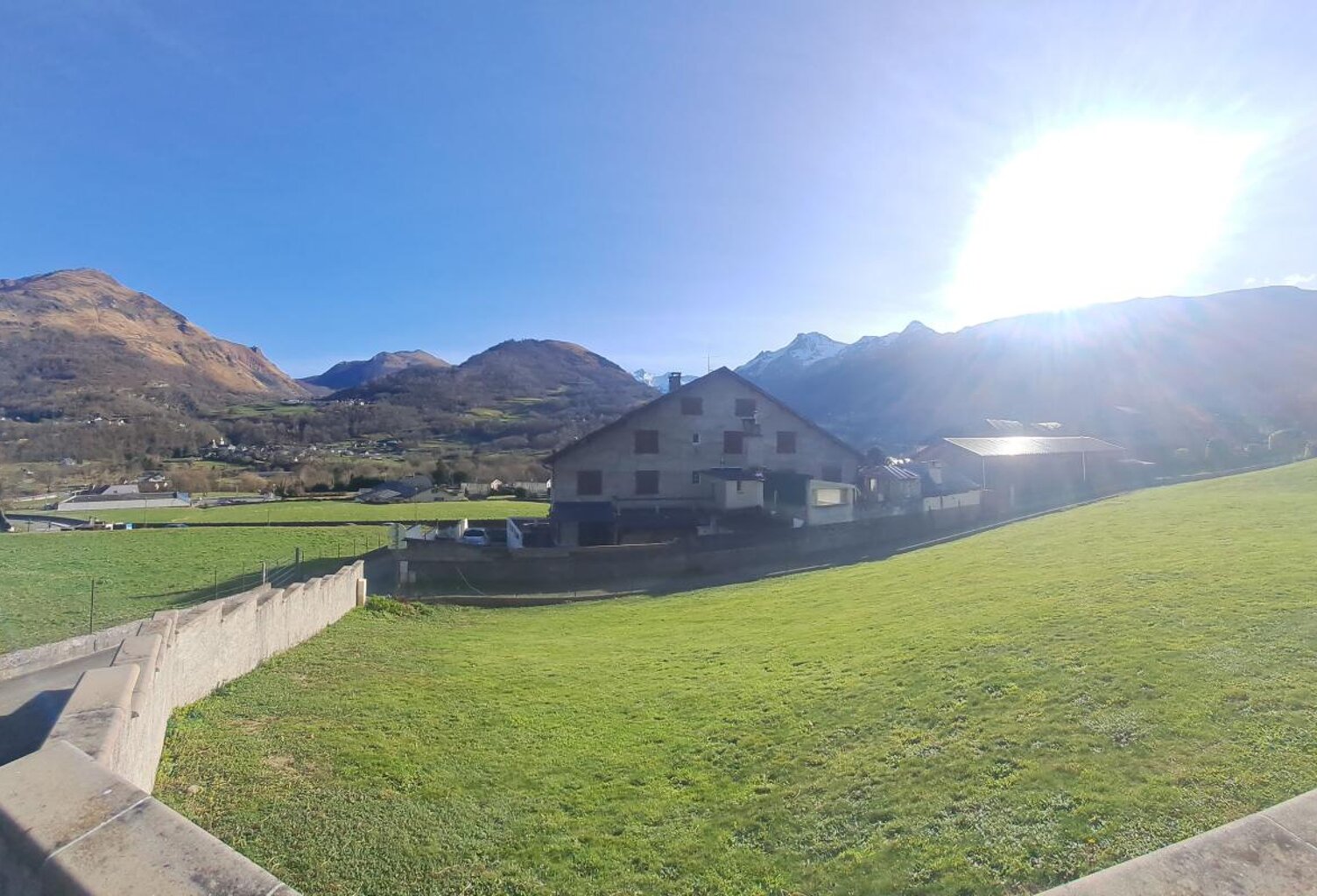 Ensemble Immobilier de 4 Appartements au Pied des Pyrénées — photo 1