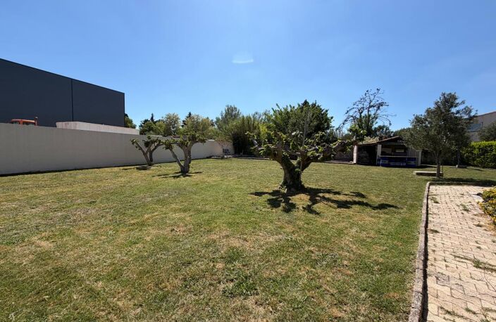 Villa familiale de 170 m² avec dépendance et terrain de 1 852 m² – Morières-lès-Avignon — photo 3