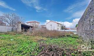 Terrain  776 m² à vendre à Lussat (63360)