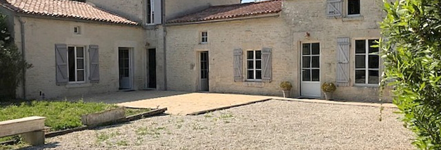 Maison 8 Pièces 198 m² à vendre à Taugon (17170)