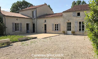 Maison 8 Pièces 198 m² à vendre à Taugon (17170)