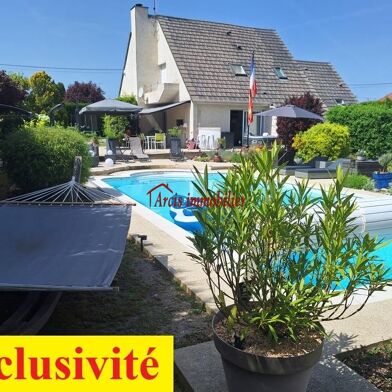 Maison 6 pièces 242000 €