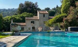 Maison 7 Pièces 300 m² à vendre à Saint-Paul-de-Vence (06570)