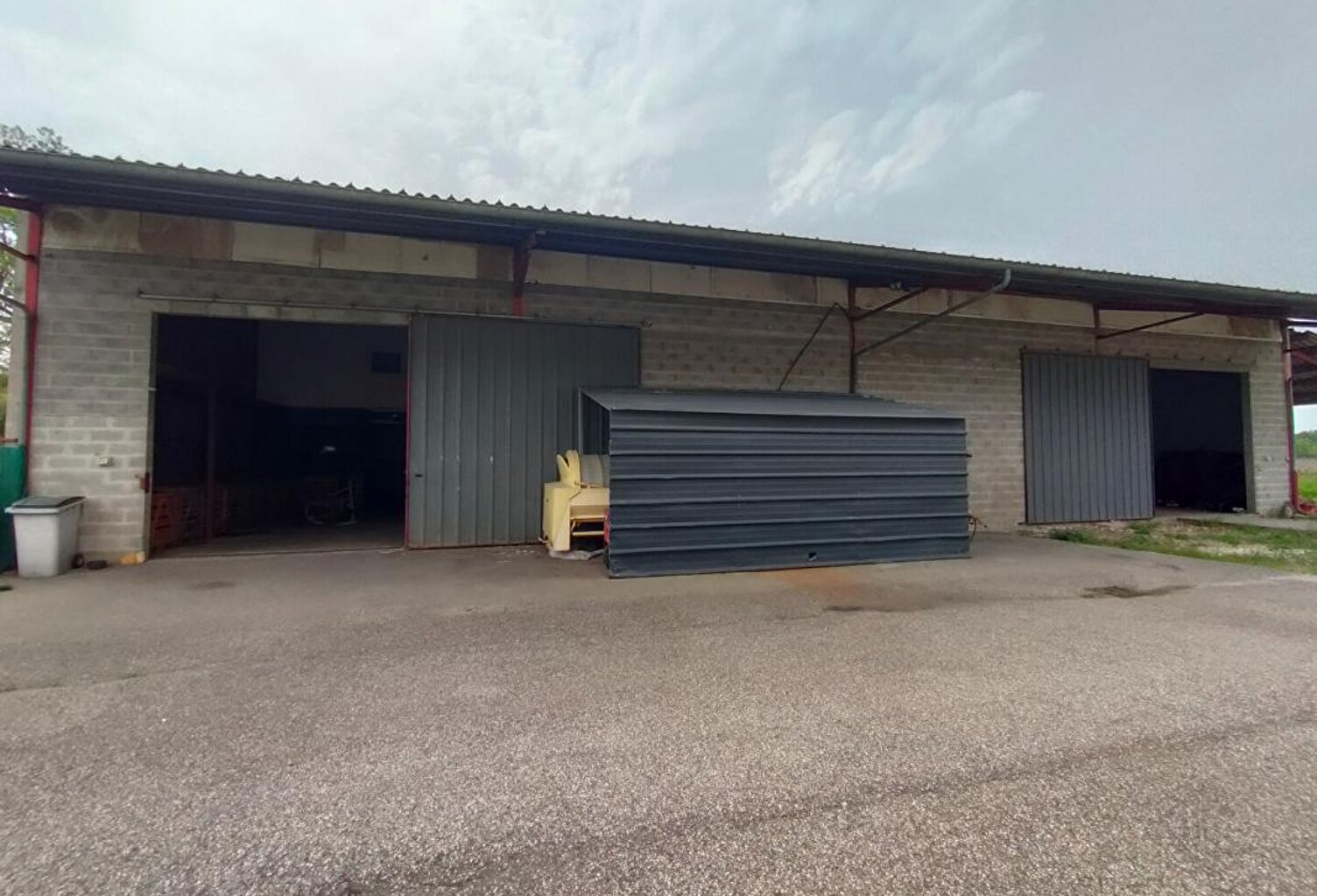 BATIMENT ARTISANAL 450 m² Vayres — photo 1