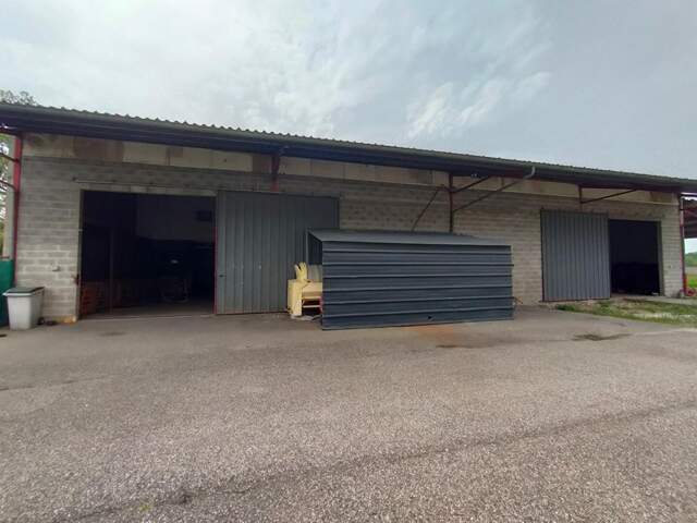 BATIMENT ARTISANAL 450 m² Vayres — photo du bien