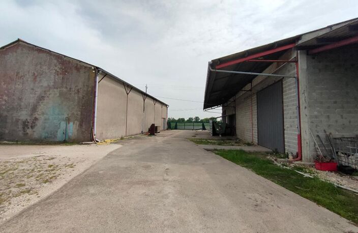 BATIMENT ARTISANAL 450 m² Vayres — photo 2