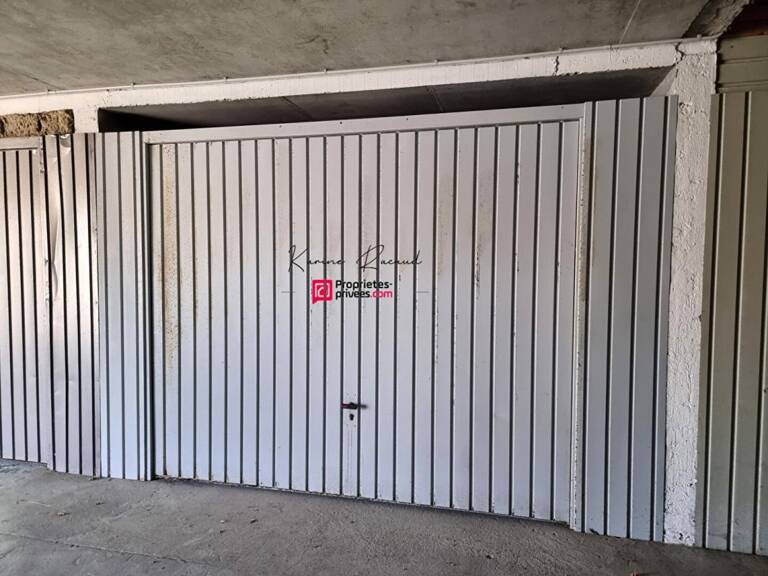 Garage / box Les Sables D Olonne — photo 1