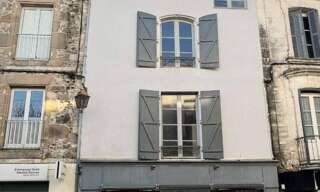 Immeuble  315 m² à vendre à Nontron (24300)