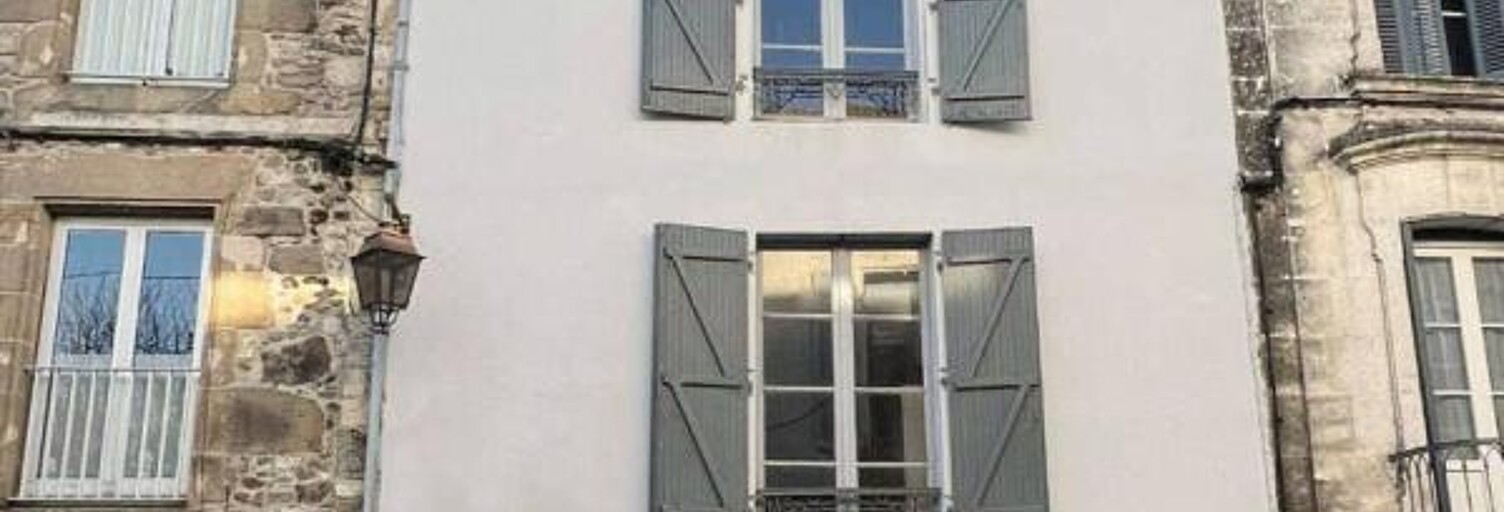 Immeuble  315 m² à vendre à Nontron (24300)