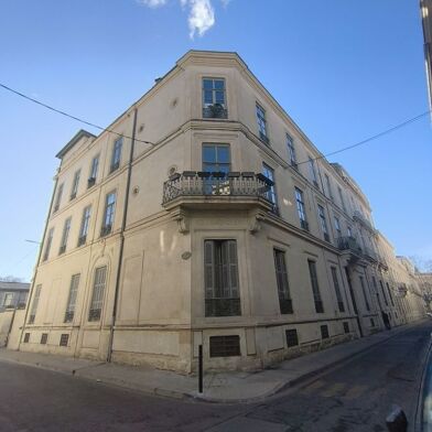 Appartement 6 pièces 1600 €