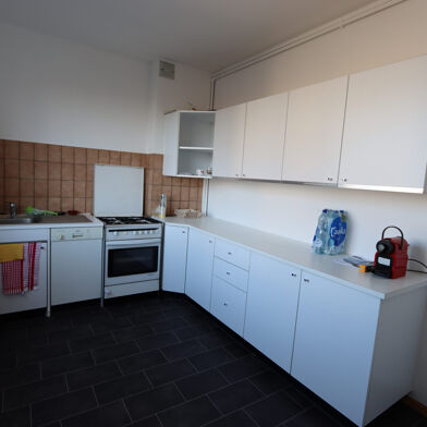 Appartement 4 pièces 1100 €