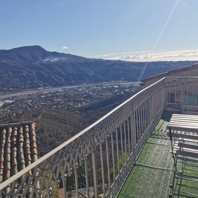 Appartement 2 pièces 750 €