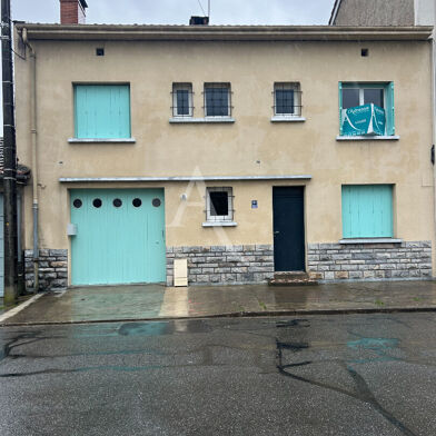 Maison 5 pièces 990 €