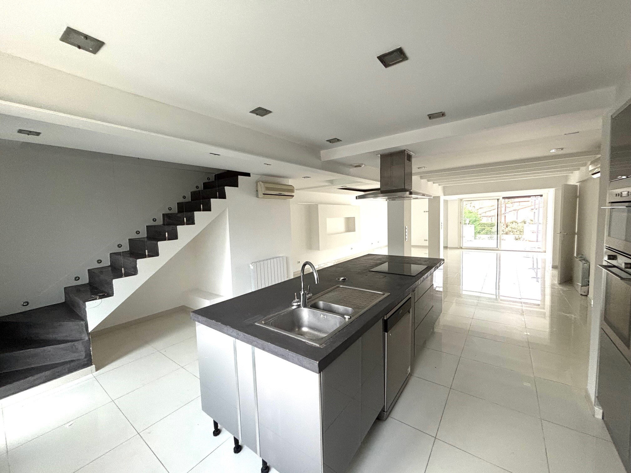 Villa / Maison  T4 à vendre Marseille 13eme 13013