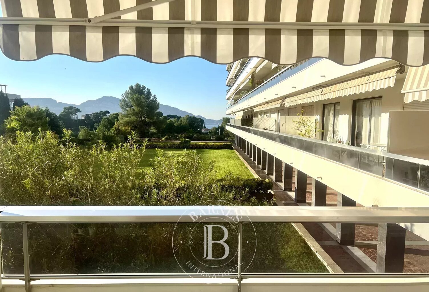 VENTE - MARSEILLE - 13008 - BAGATELLE -  APPARTEMENT DE TYPE 3 - — photo 1