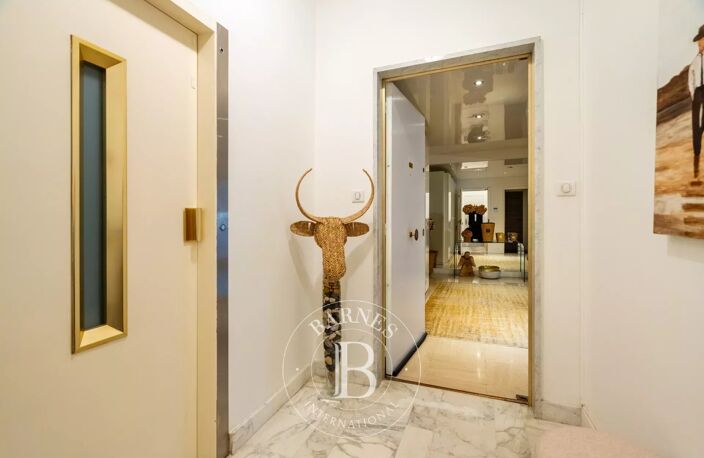 VENTE - MARSEILLE - 13008 - BAGATELLE -  APPARTEMENT DE TYPE 3 - — photo 2