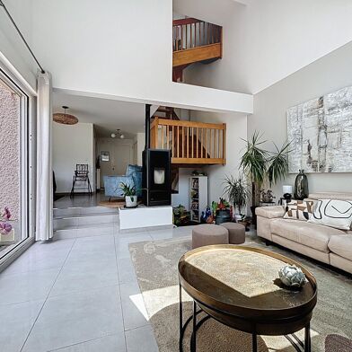 Maison 6 pièces 599000 €