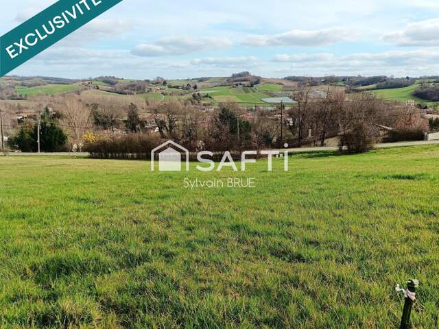 Terrain en situation dominante constructible et viabilisé — photo du bien