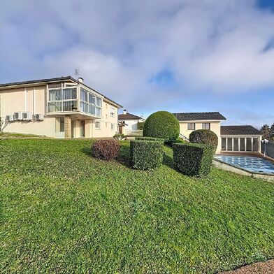 Maison 8 pièces 265000 €