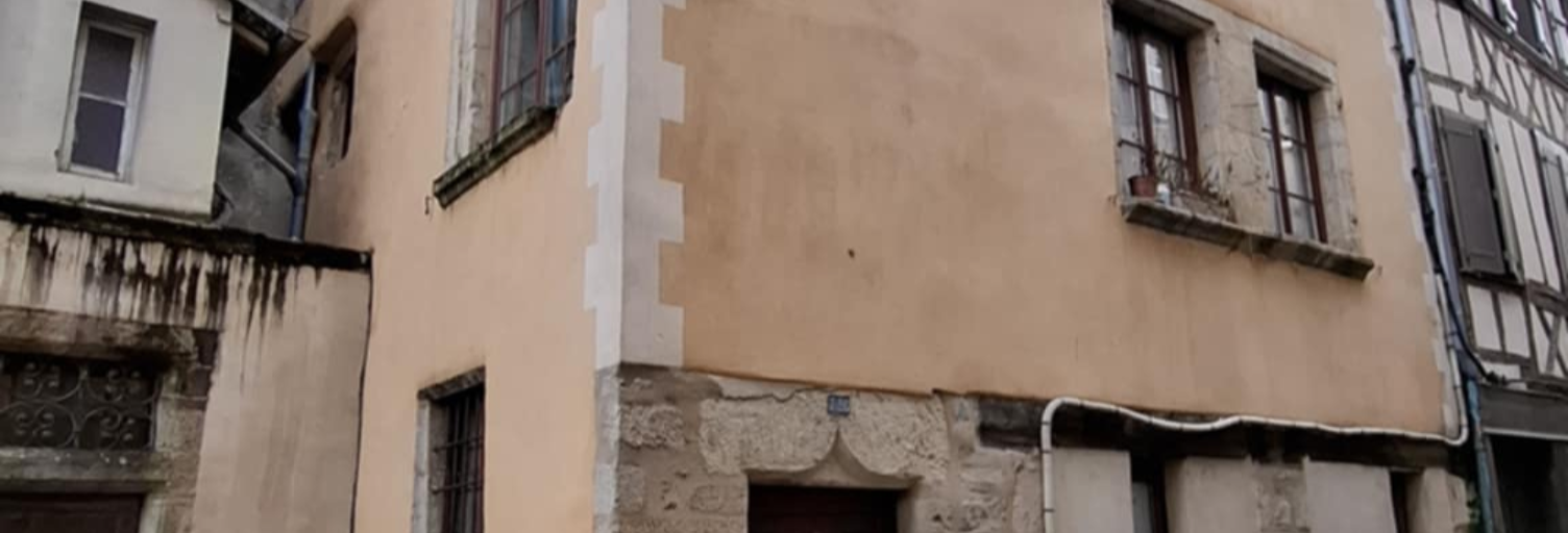 Immeuble  170 m² à vendre à Tulle (19000)