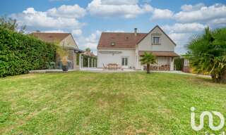 Maison 8 Pièces 218 m² à vendre à Favières (77220)