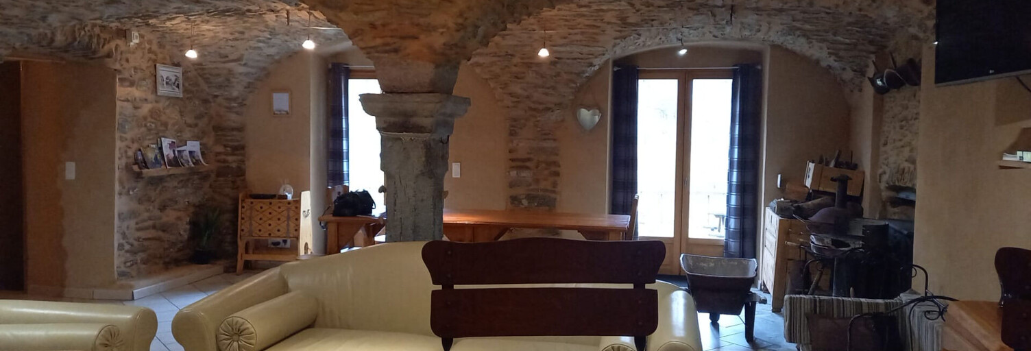 Immeuble  356 m² à vendre à Saint-Véran (05350)