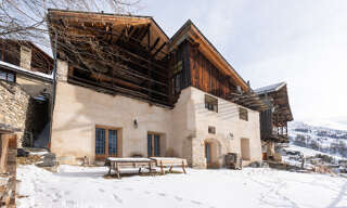 Immeuble  356 m² à vendre à Saint-Véran (05350)