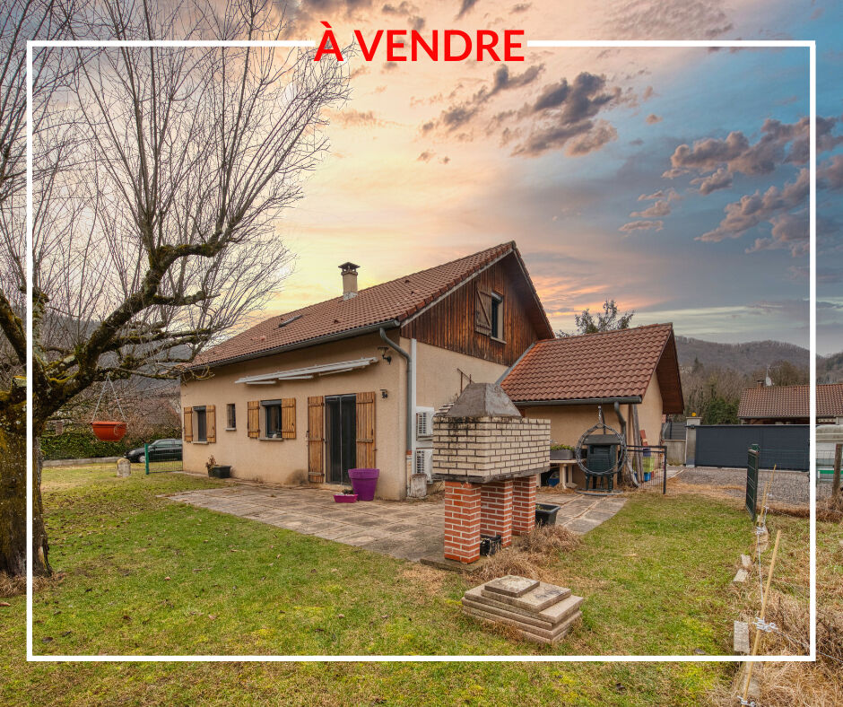 Villa / Maison  T5 à vendre Saint-Nicolas-de-Macherin 38500