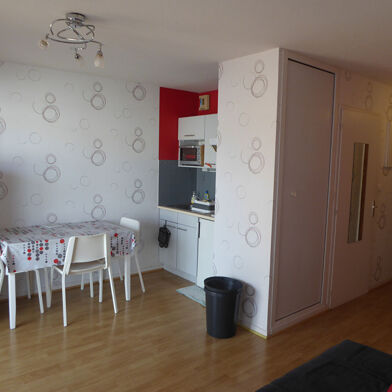 Appartement 2 pièces 517 €